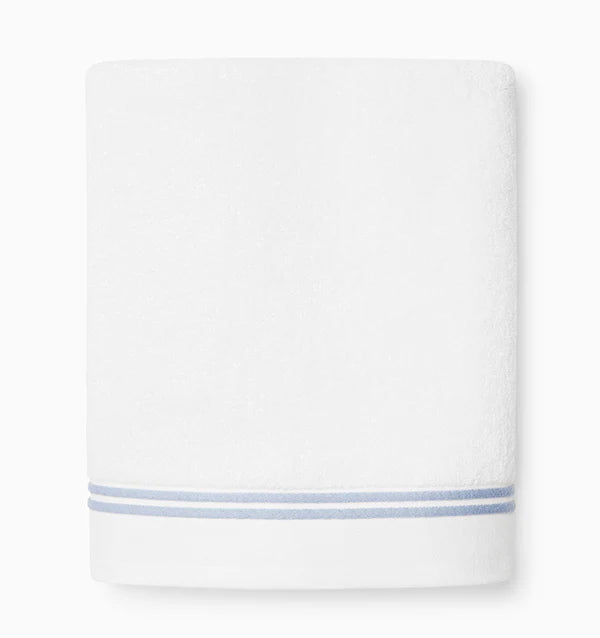Aura Nuova Towel