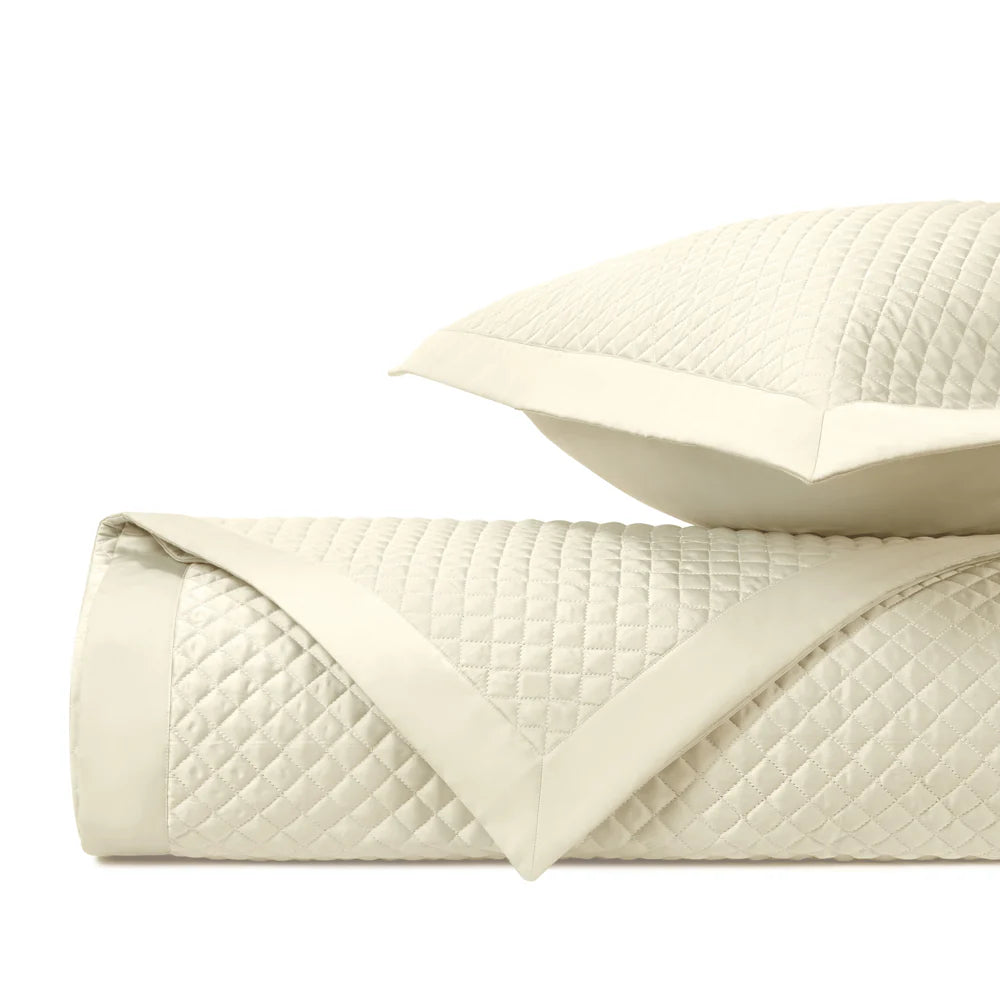 Royal Sateen RC Diamond Quilt