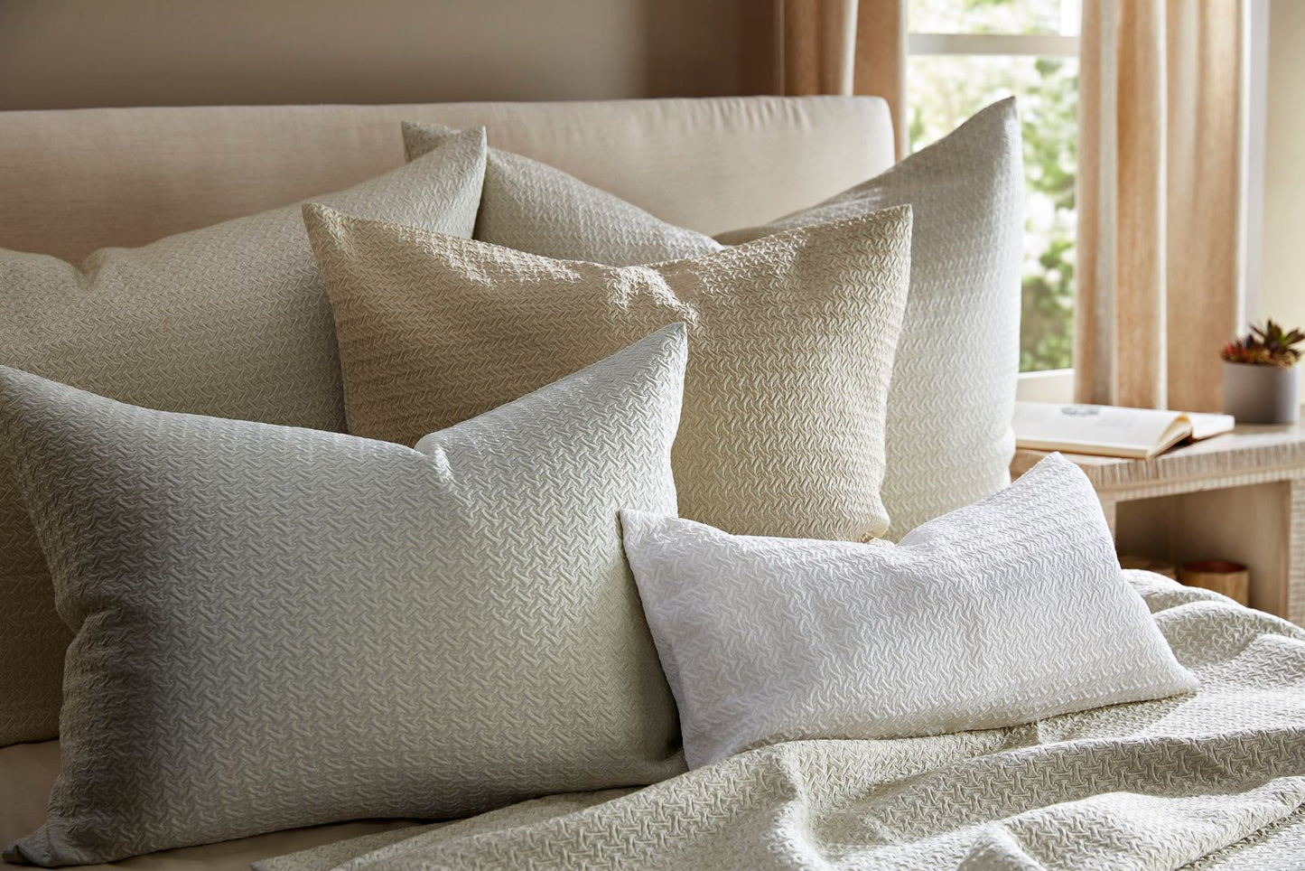 Kimi Silk Coverlet