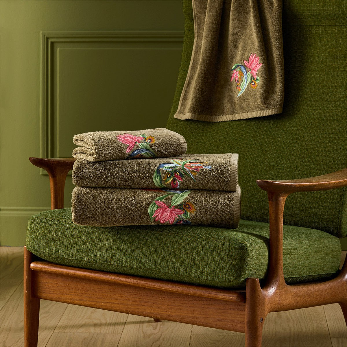 Eze Towel