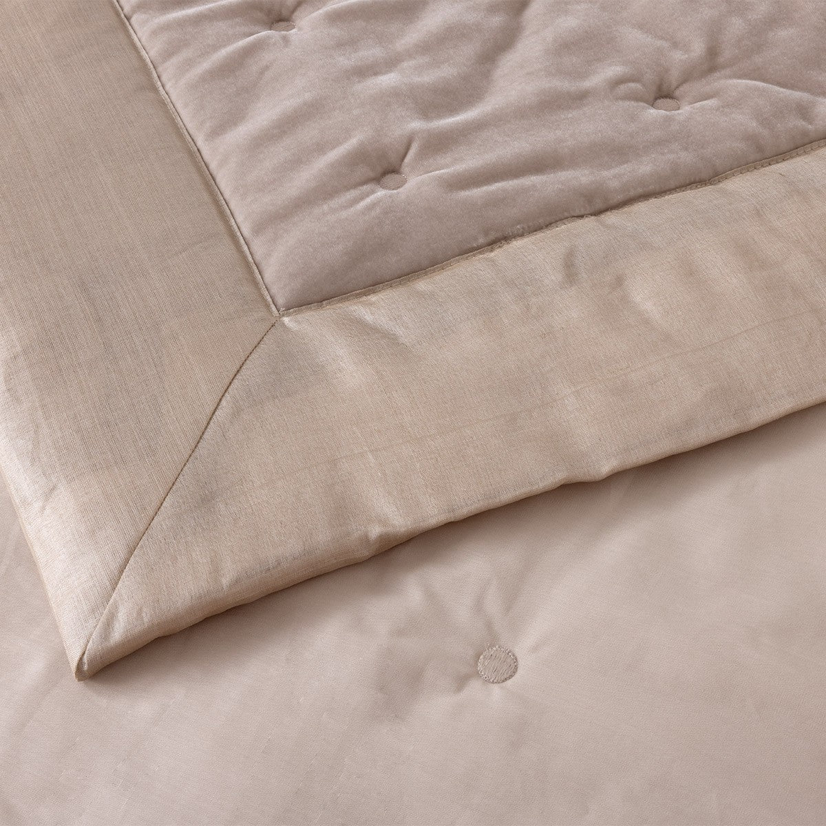 Cocon Coverlet