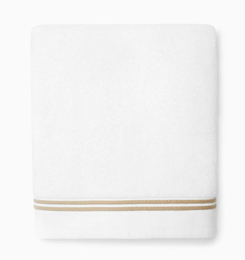 Aura Nuova Towel
