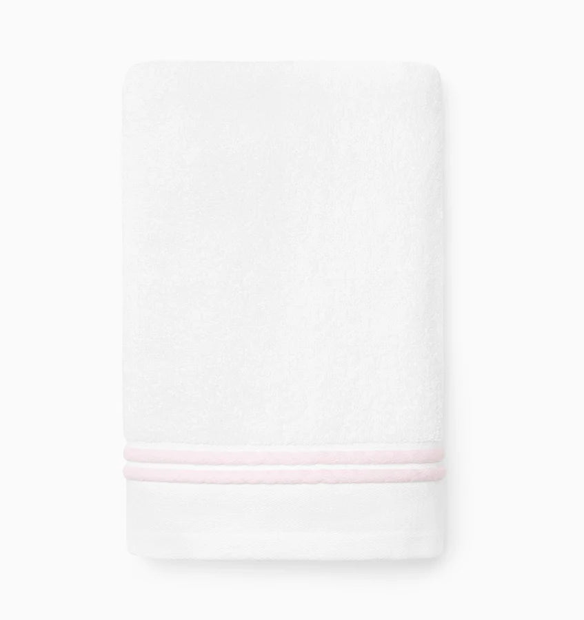 Aura Nuova Towel