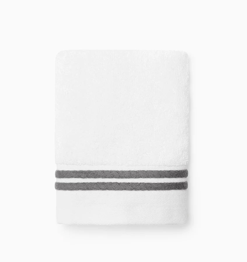 Aura Nuova Towel
