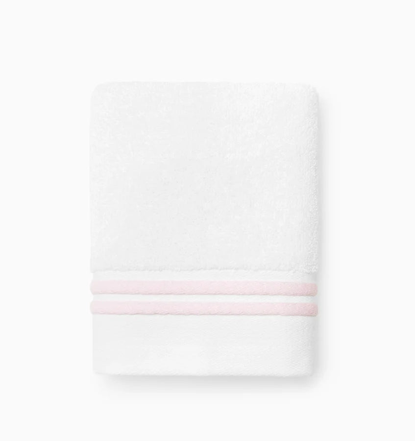 Aura Nuova Towel