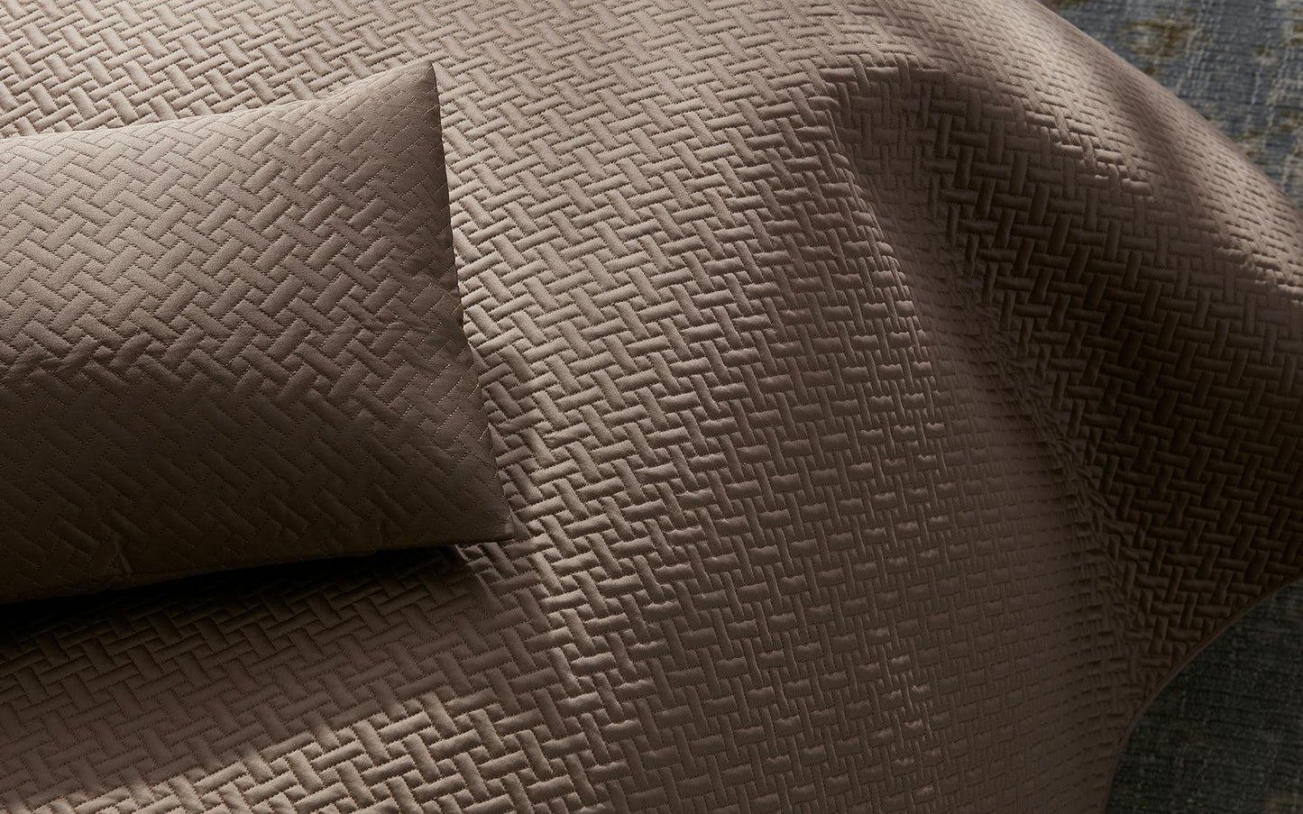 Basketweave Quilted Sham
