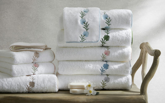 Daphne Towel