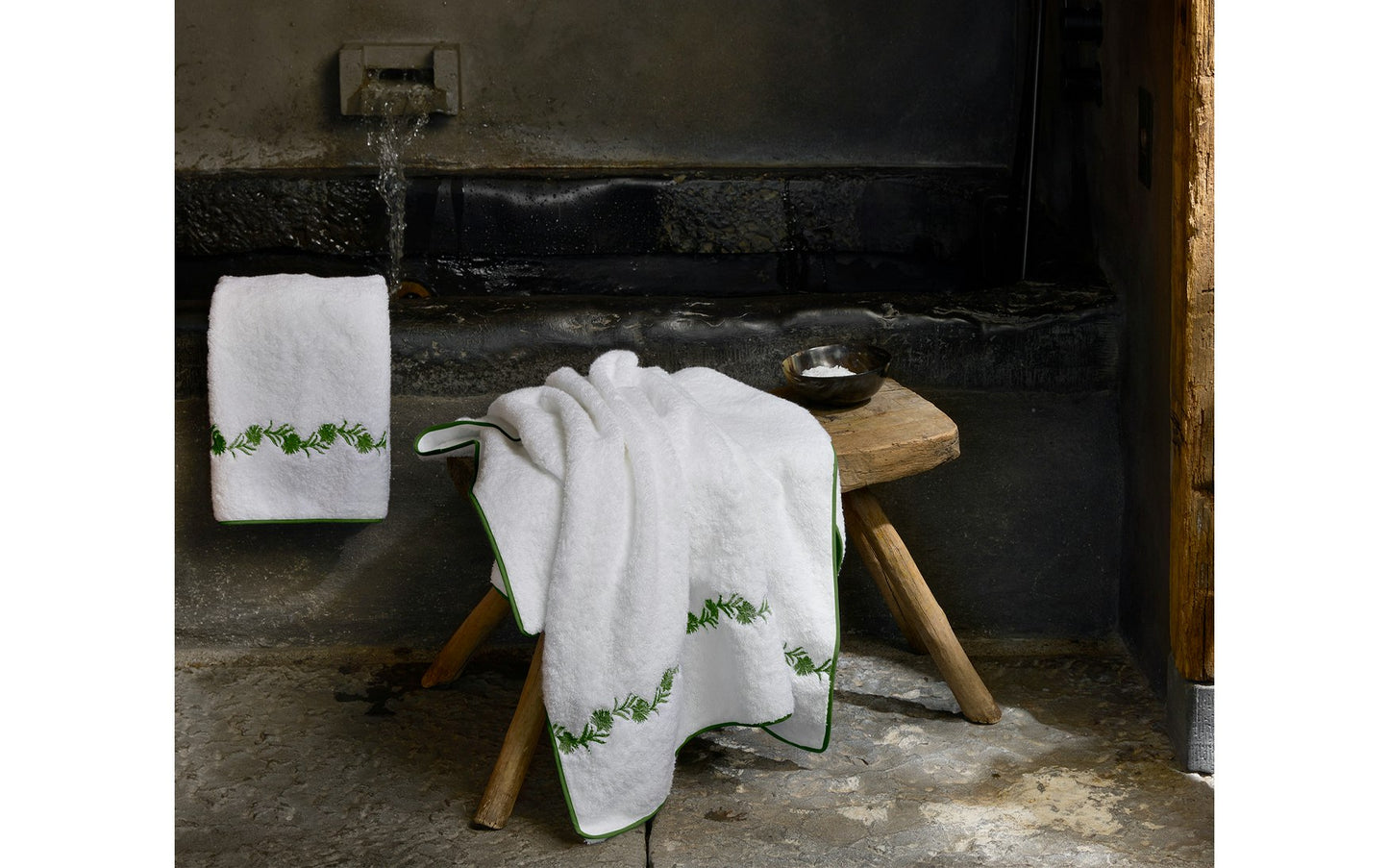 Daphne Towel
