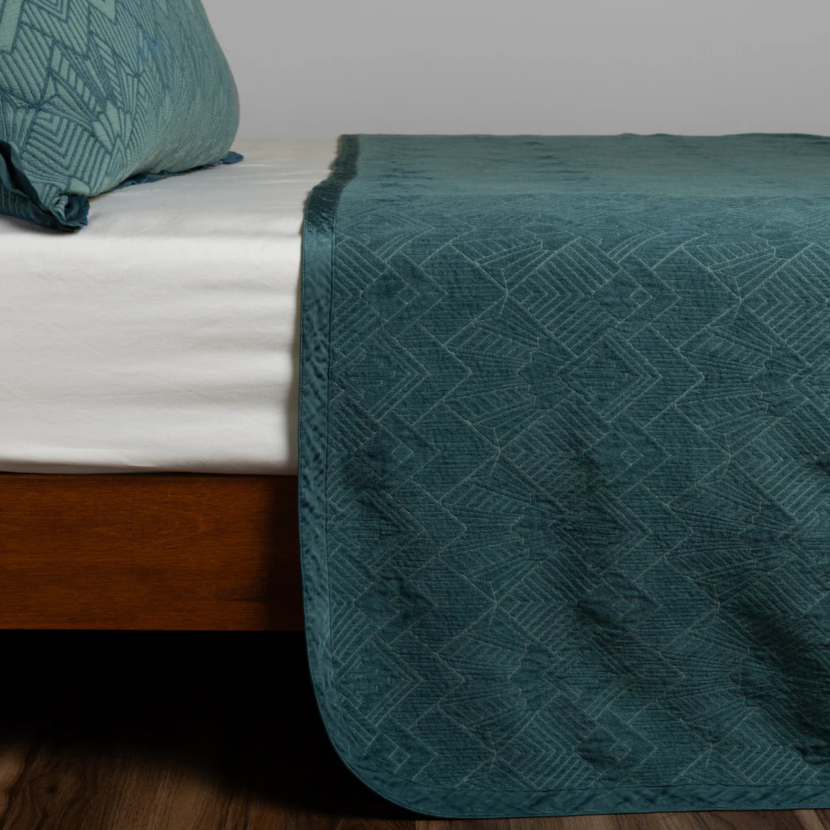 Trettino Bedspread