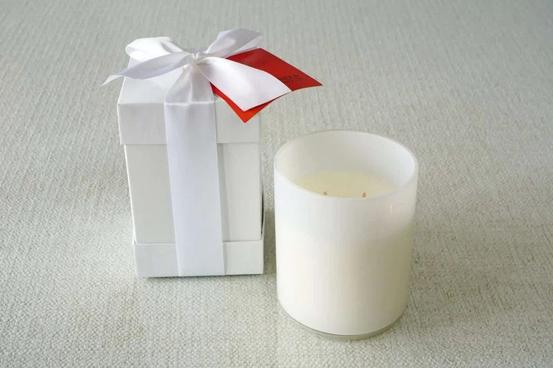 B's Knees Candle