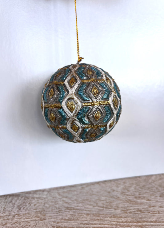 Oriente Ball Ornament