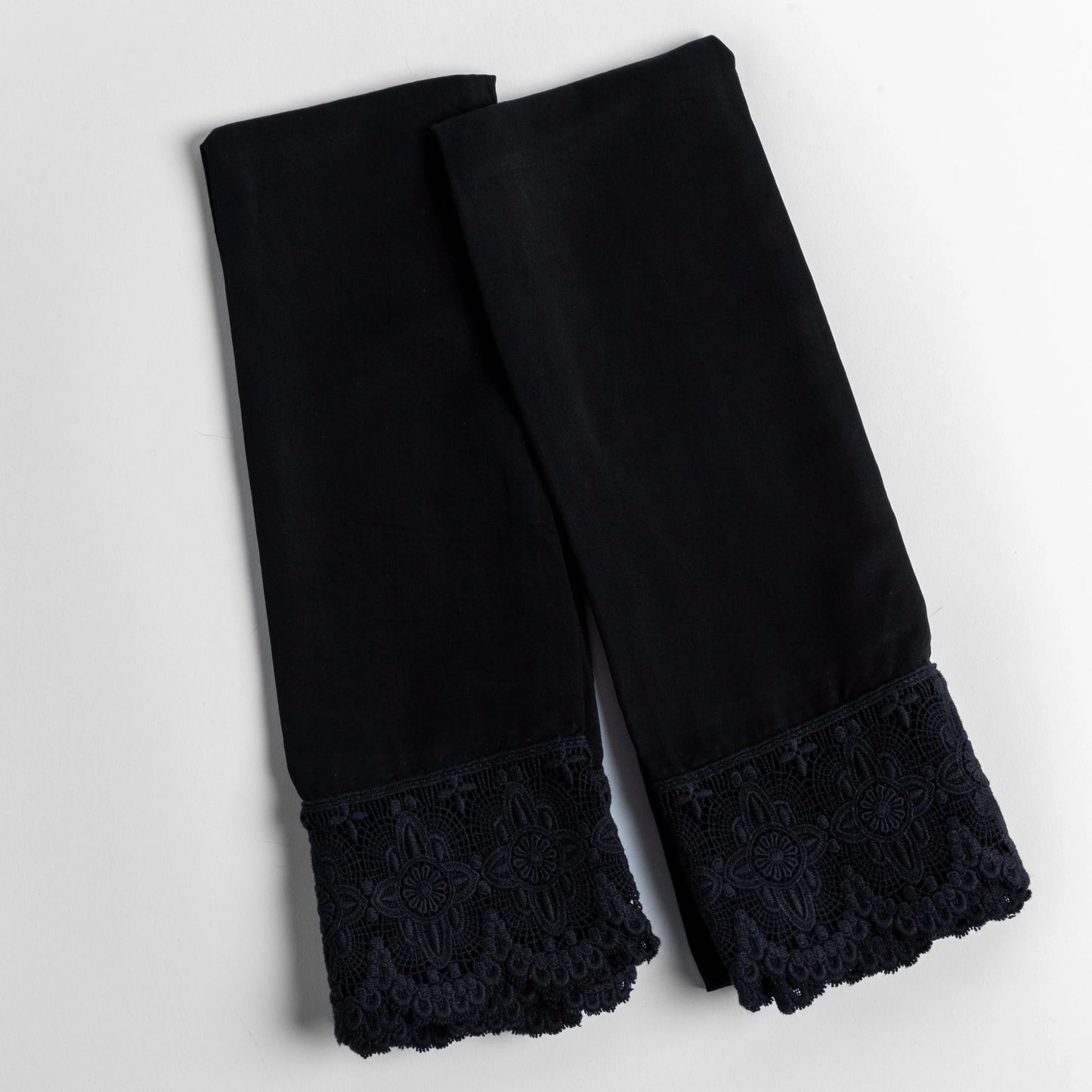 Madera Luxe Lace Pillowcase (Single)