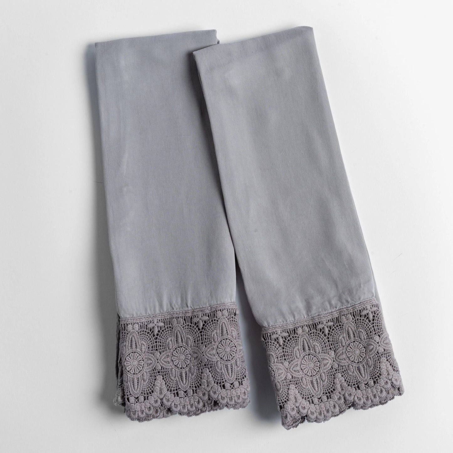 Madera Luxe Lace Pillowcase (Single)