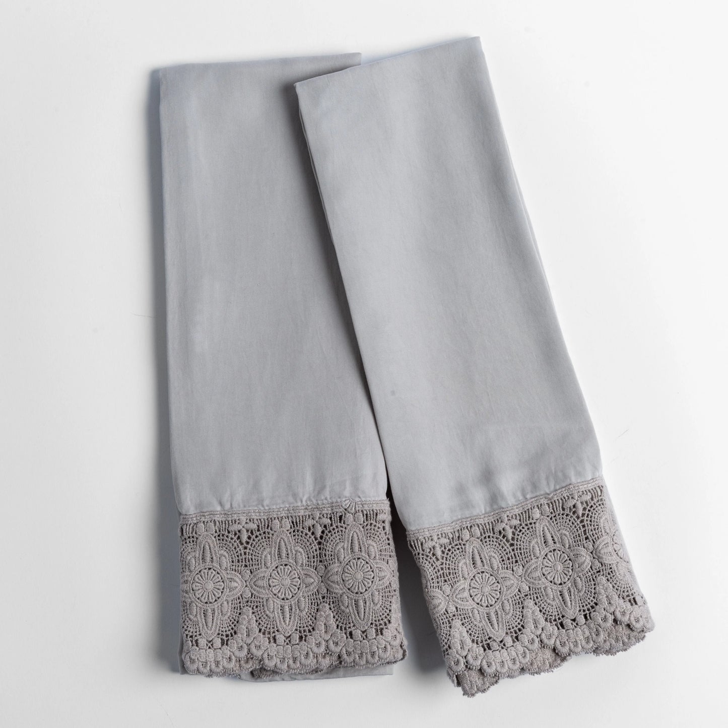 Madera Luxe Lace Pillowcase (Single)