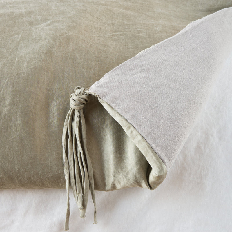 Taline Bed End Blanket