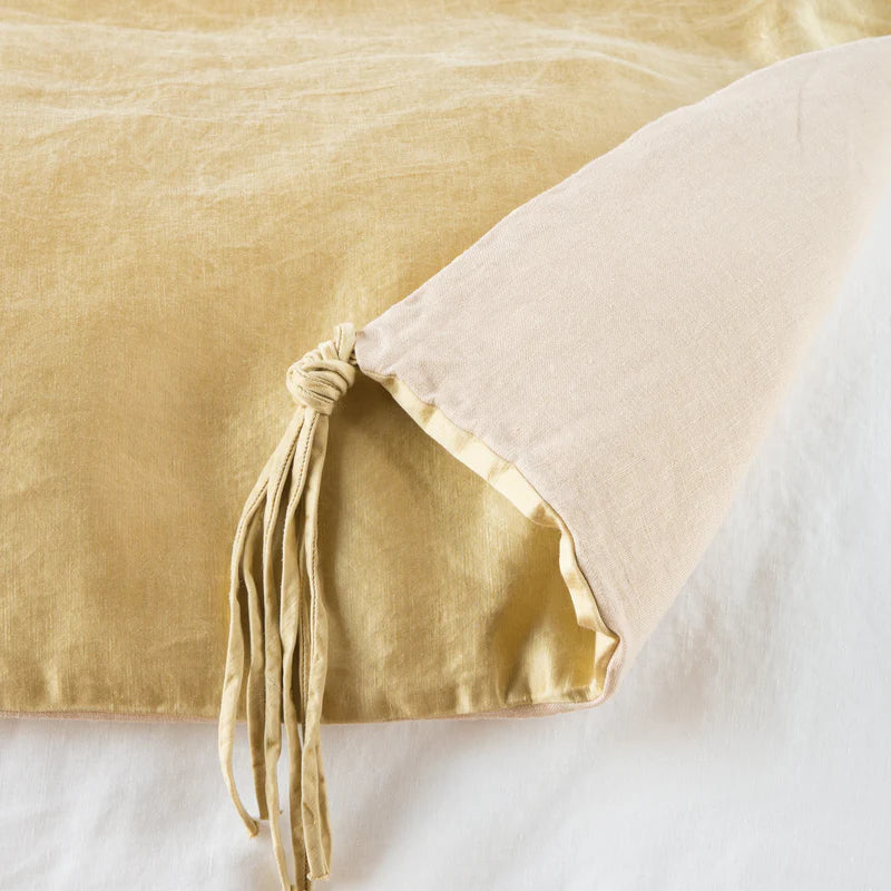 Taline Bed End Blanket