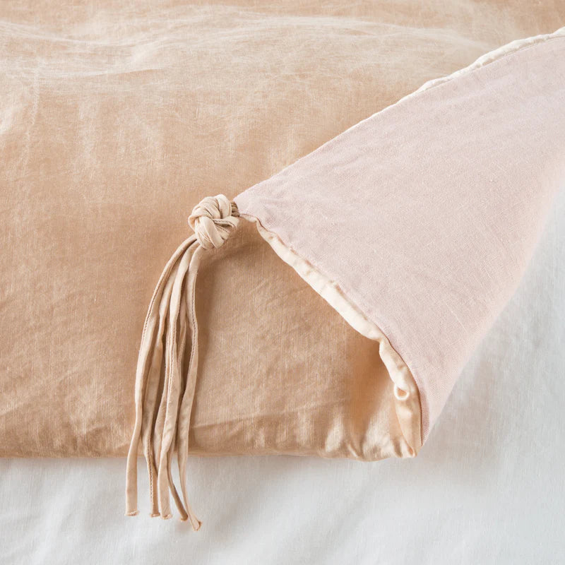 Taline Bed End Blanket