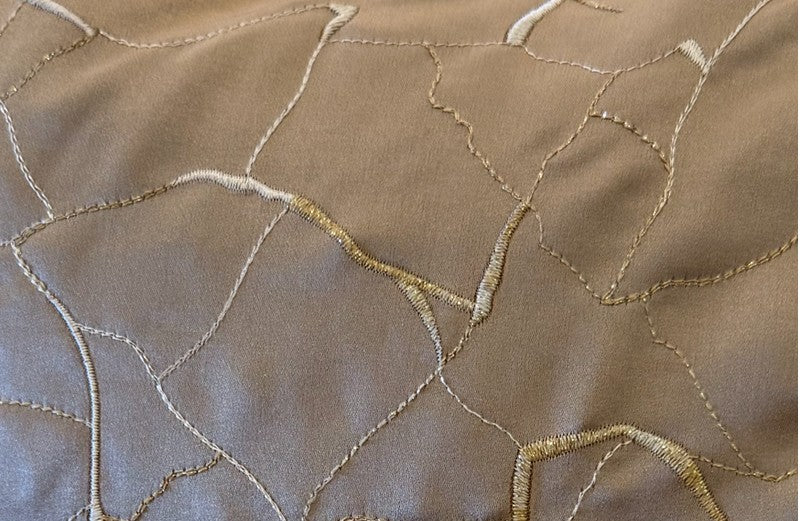 Fragment - Yves Delorme Couture