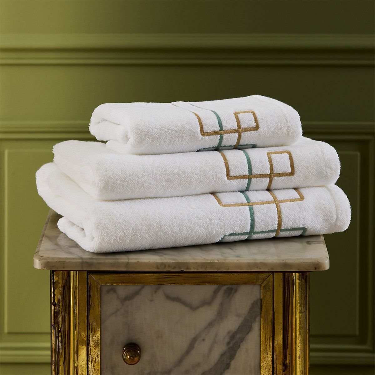 Villa Towel