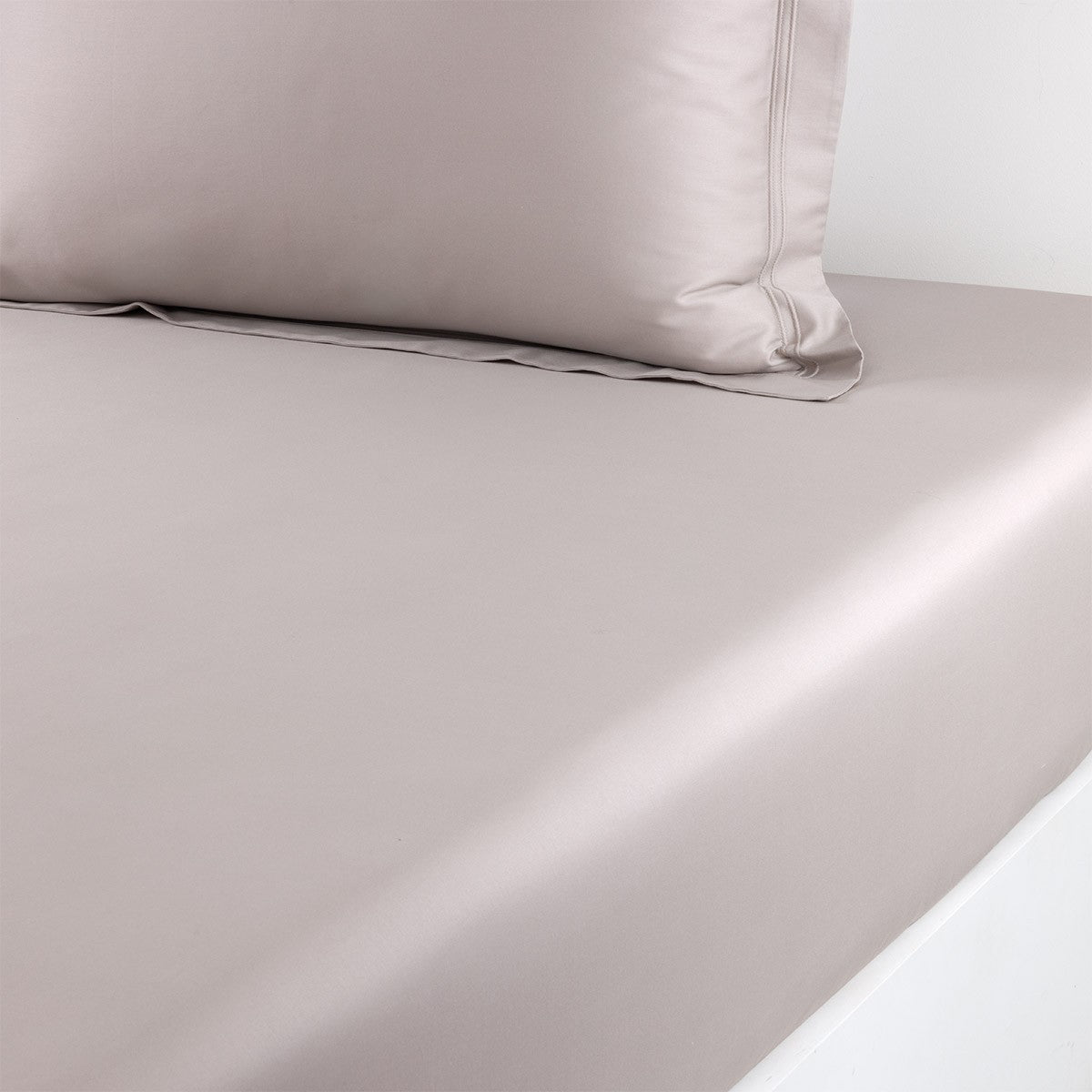 Triomphe Fitted Sheet