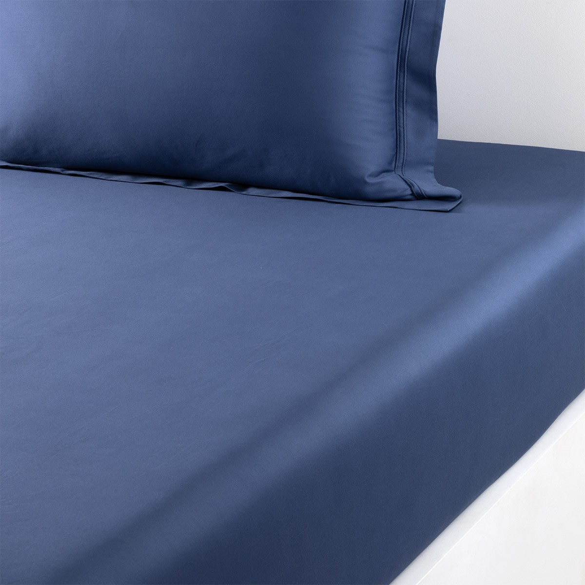 Triomphe Fitted Sheet